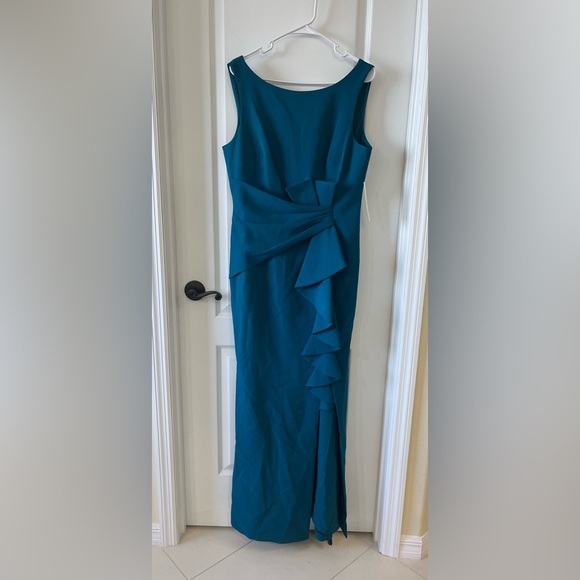 NWT Eliza J Blue Formal Cascading Ruffle Gown With Front Slit Size 12 - Picture 2 of 8